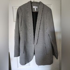 Black and white, houndstooth blazer